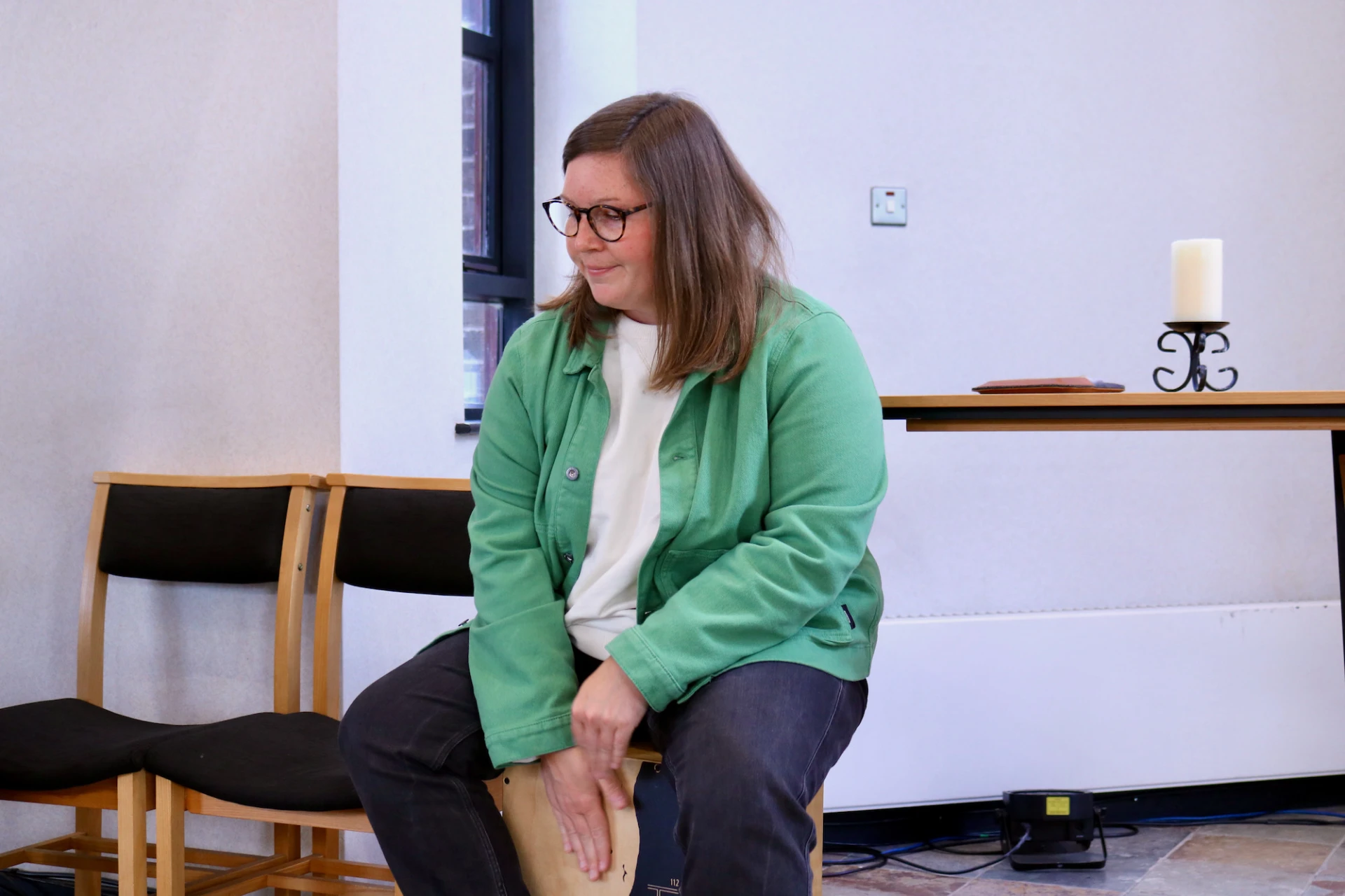 Anna Williams on cajon