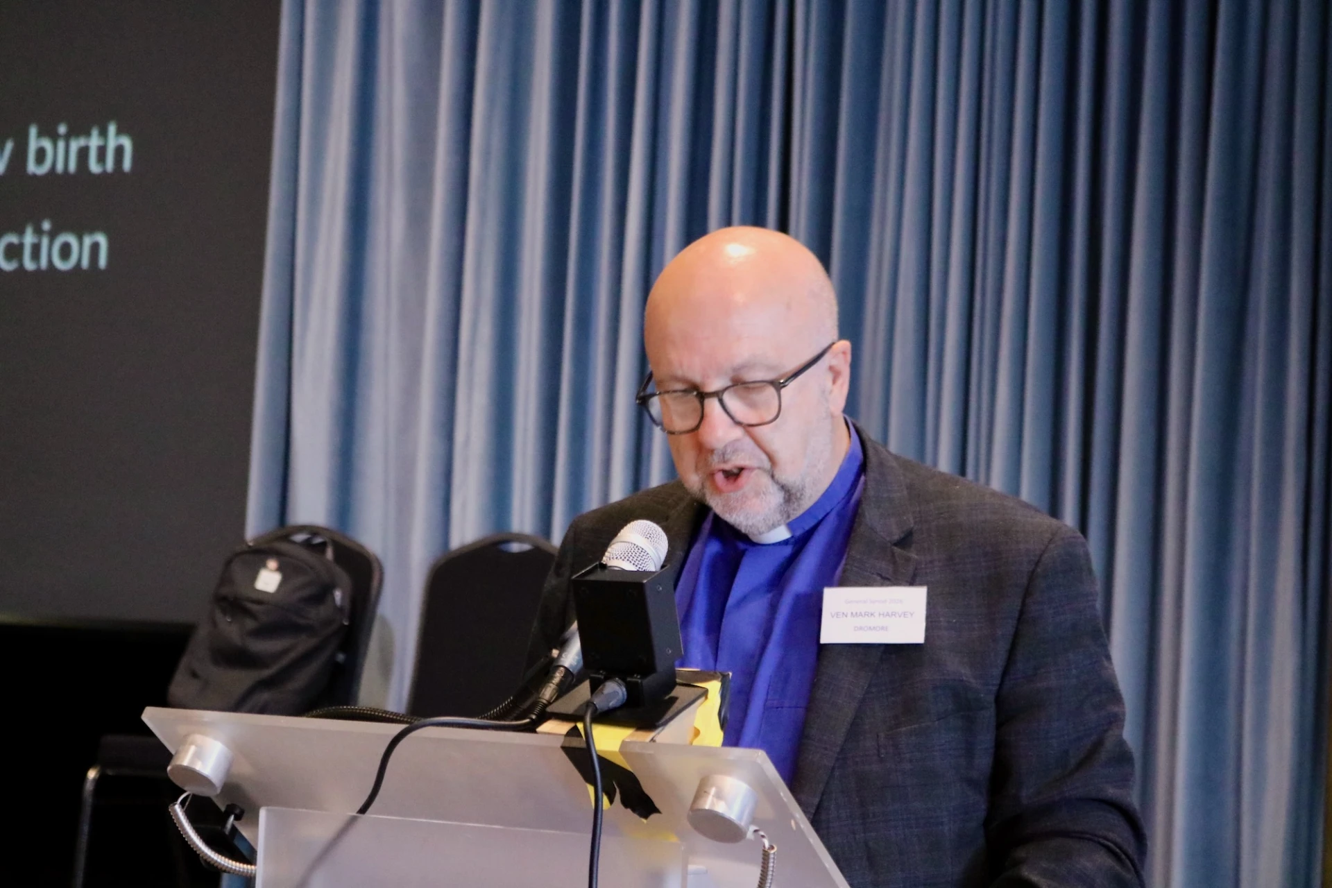 Archdeacon Mark Harvey leads morning worship