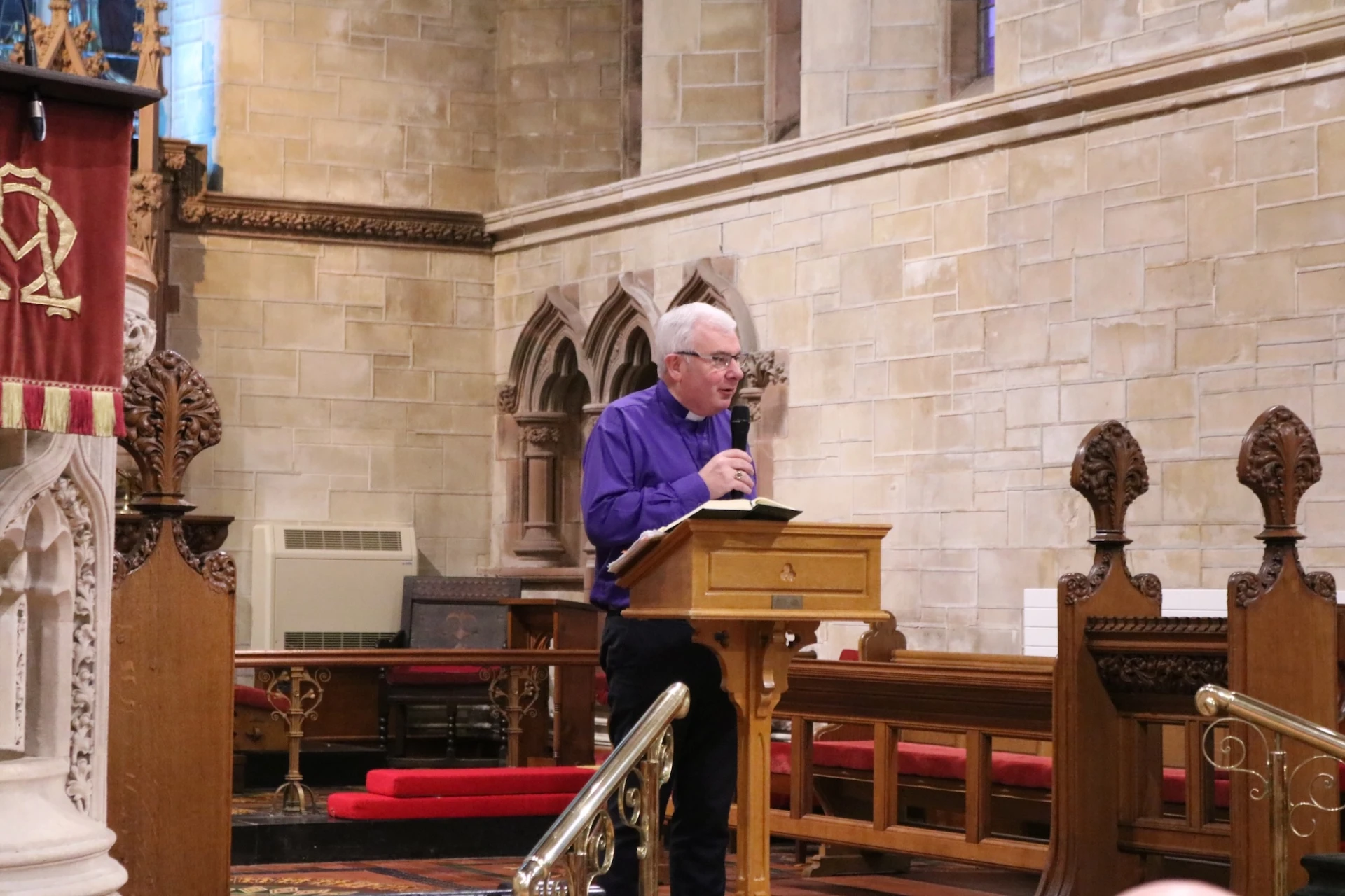 Bishop David welcomes his clergy and leaders