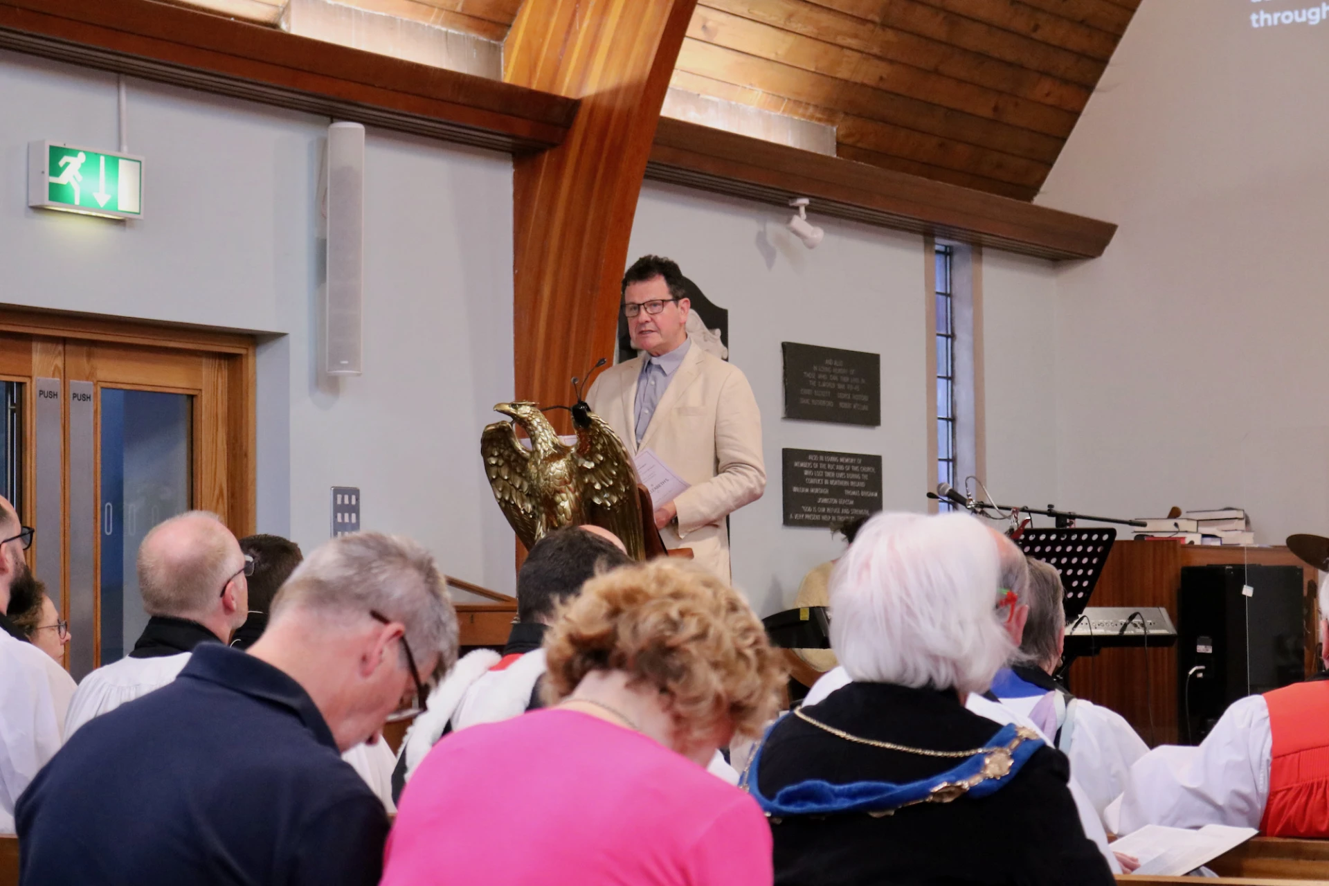 Canon Dave Mungavin (Ross' Uncle), gives the second reading