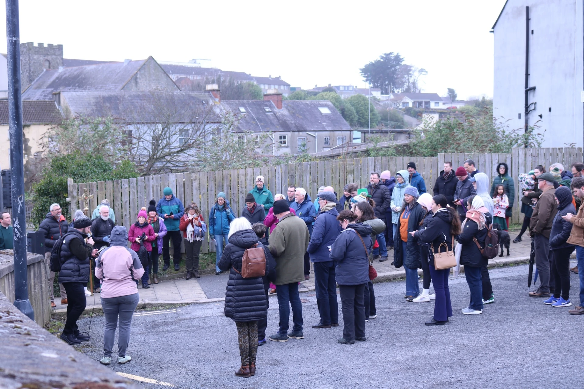 Final prayer stop in the town