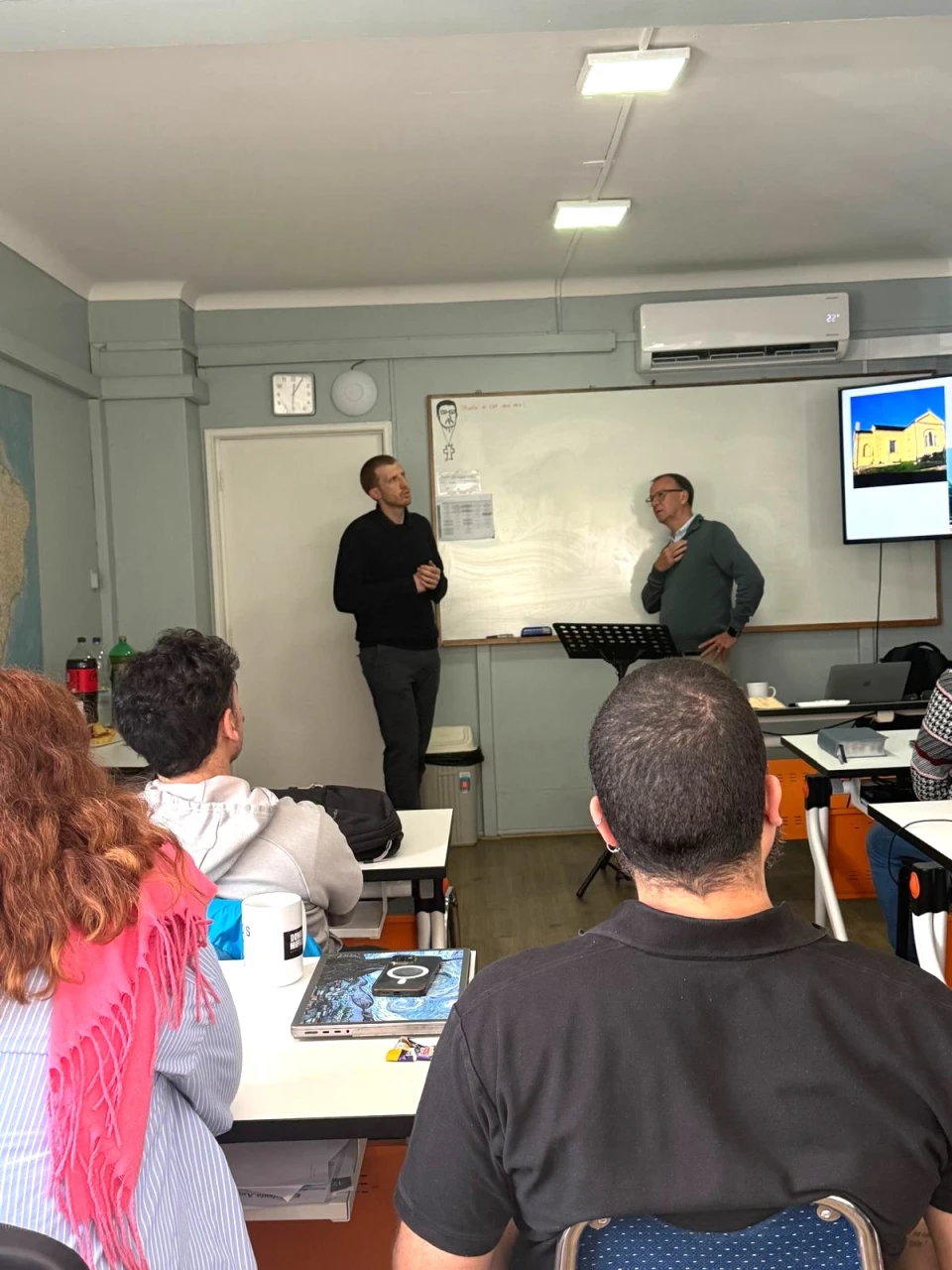 George leads a seminar on evangelism