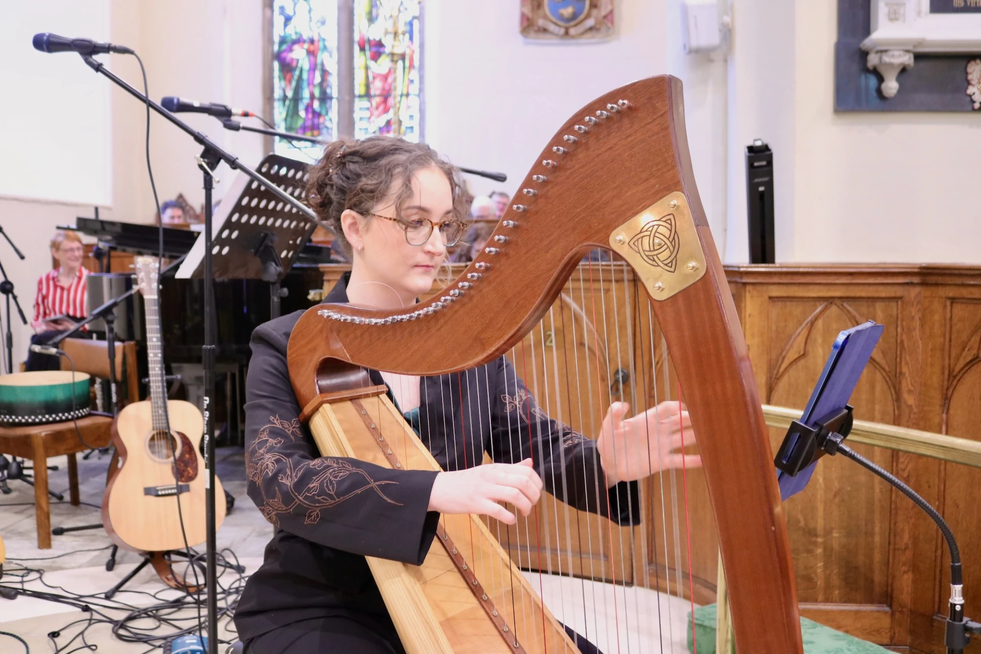 Harpist, Maria Boyle