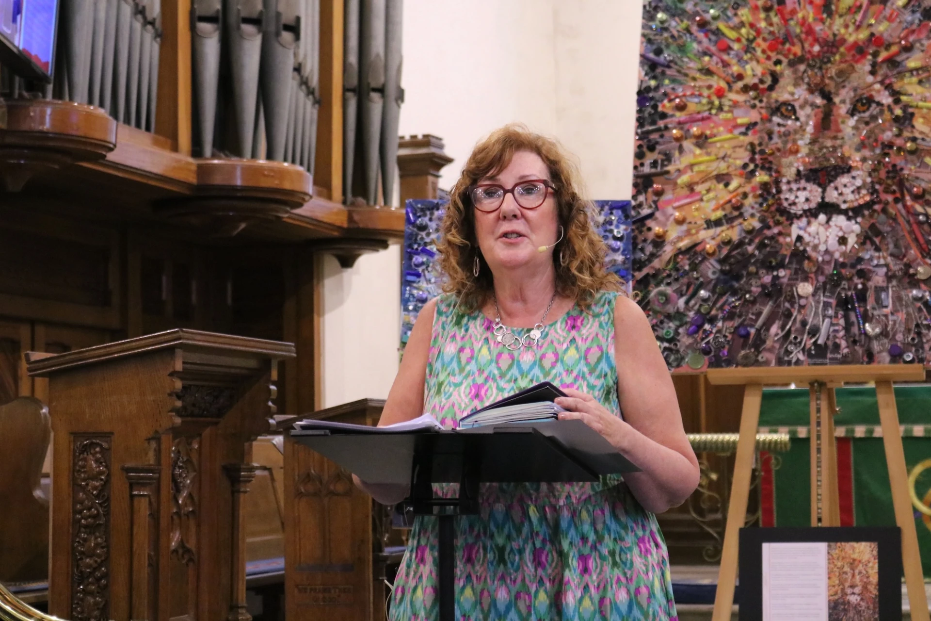 Jacqué tells us the story of her artwork
