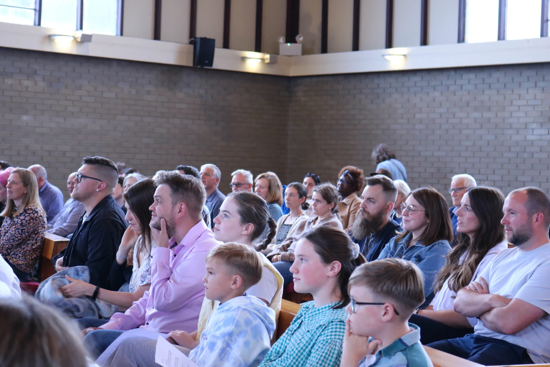 A large congregation