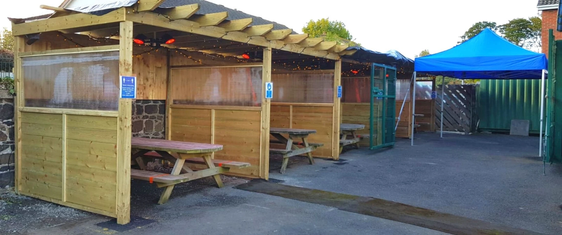 Outdoor pods are the answer at LOGIC Café  