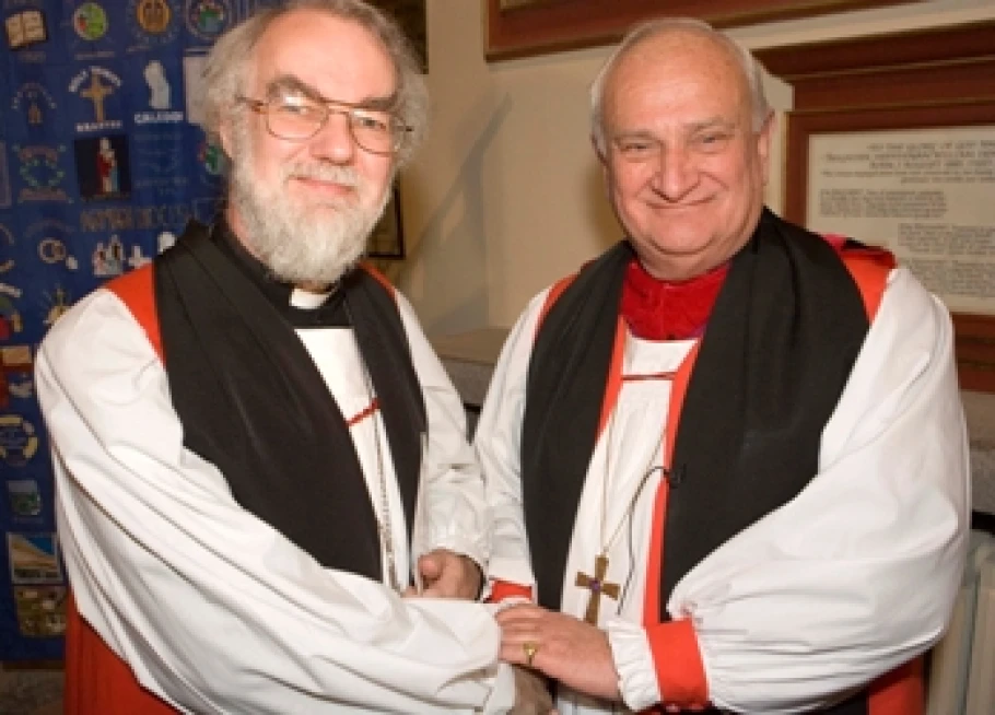 Primate receives Award for Outstanding Service