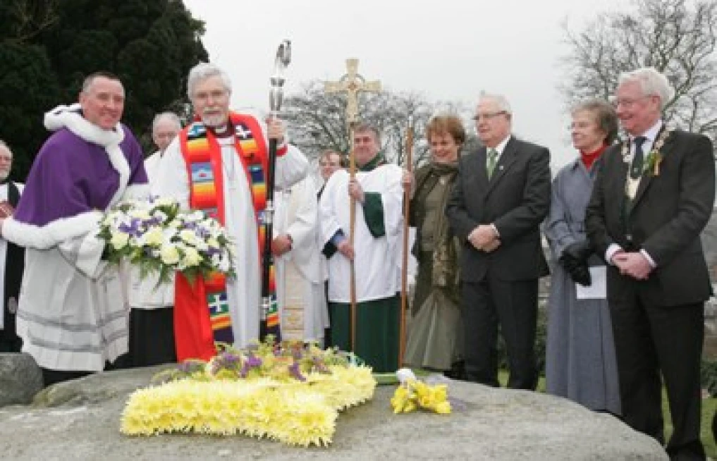 Patrick turns the stone on the 15th and 17th
