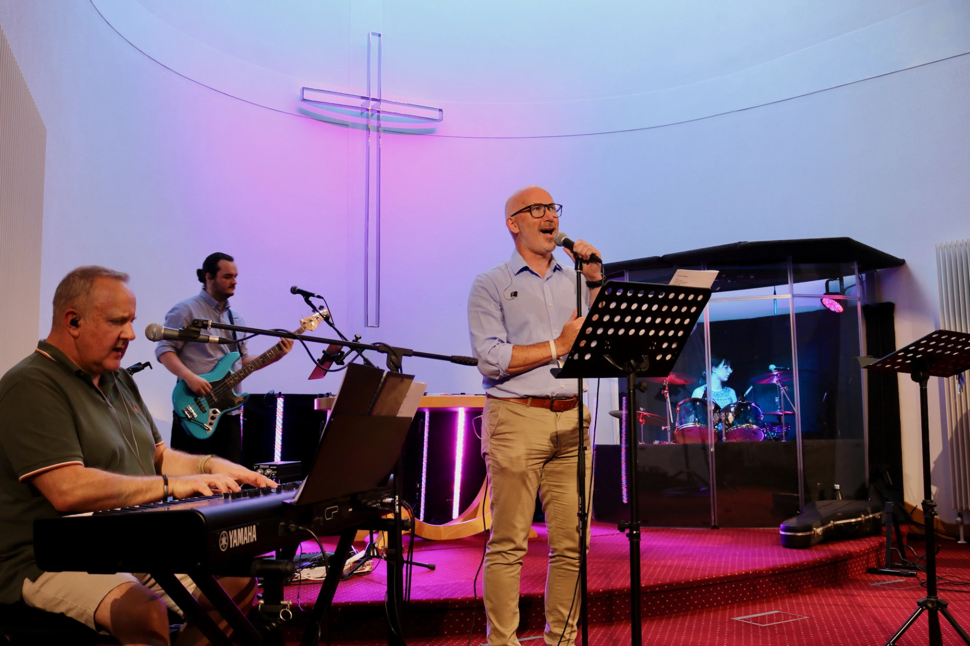 Paul on keys, Daniel on bass, Brian on vocals and Susan on drums