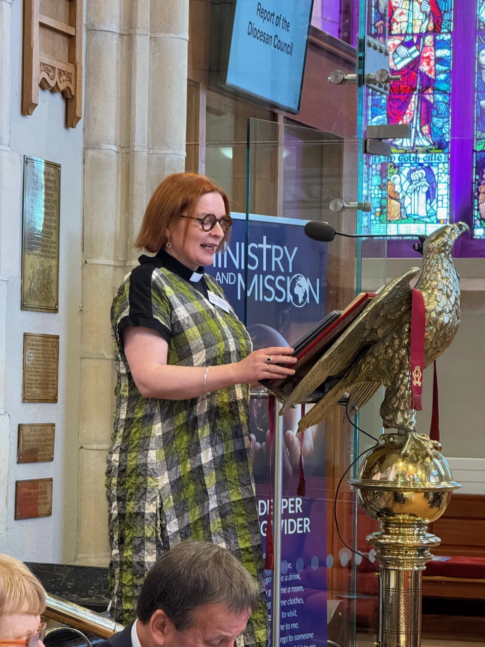 Revd Emma Rutherford proposes the Report of Diocesan Council