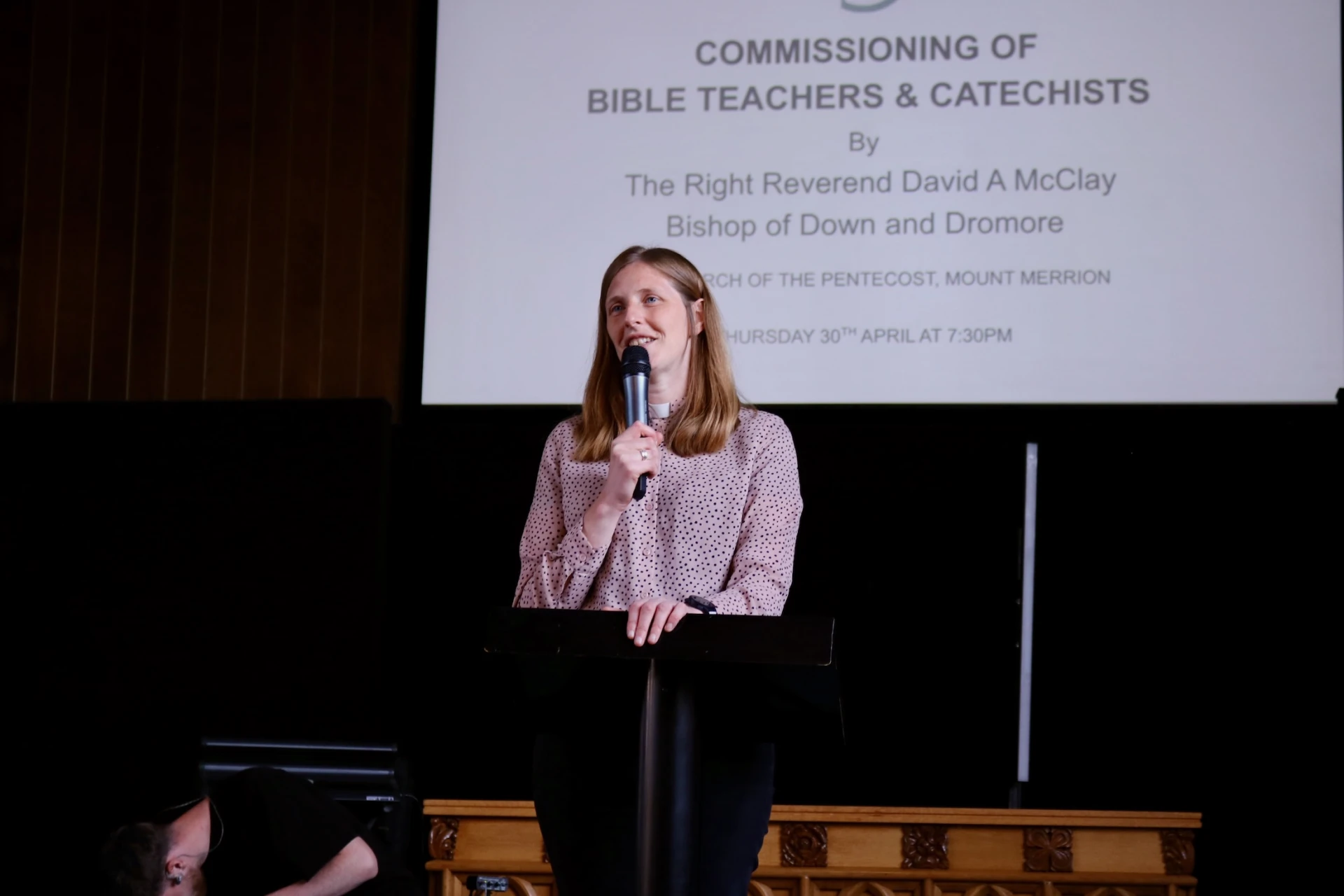 Revd Lucy Burden leads the service