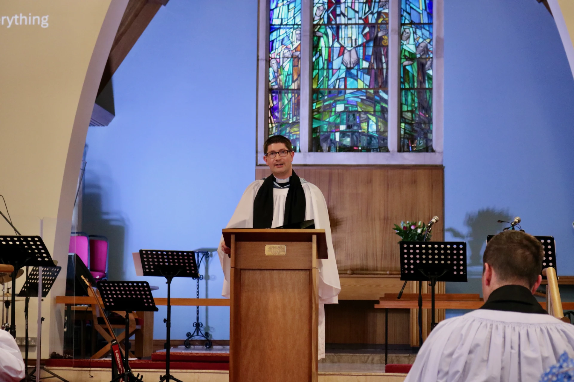 Revd Richard Balmer gives the address