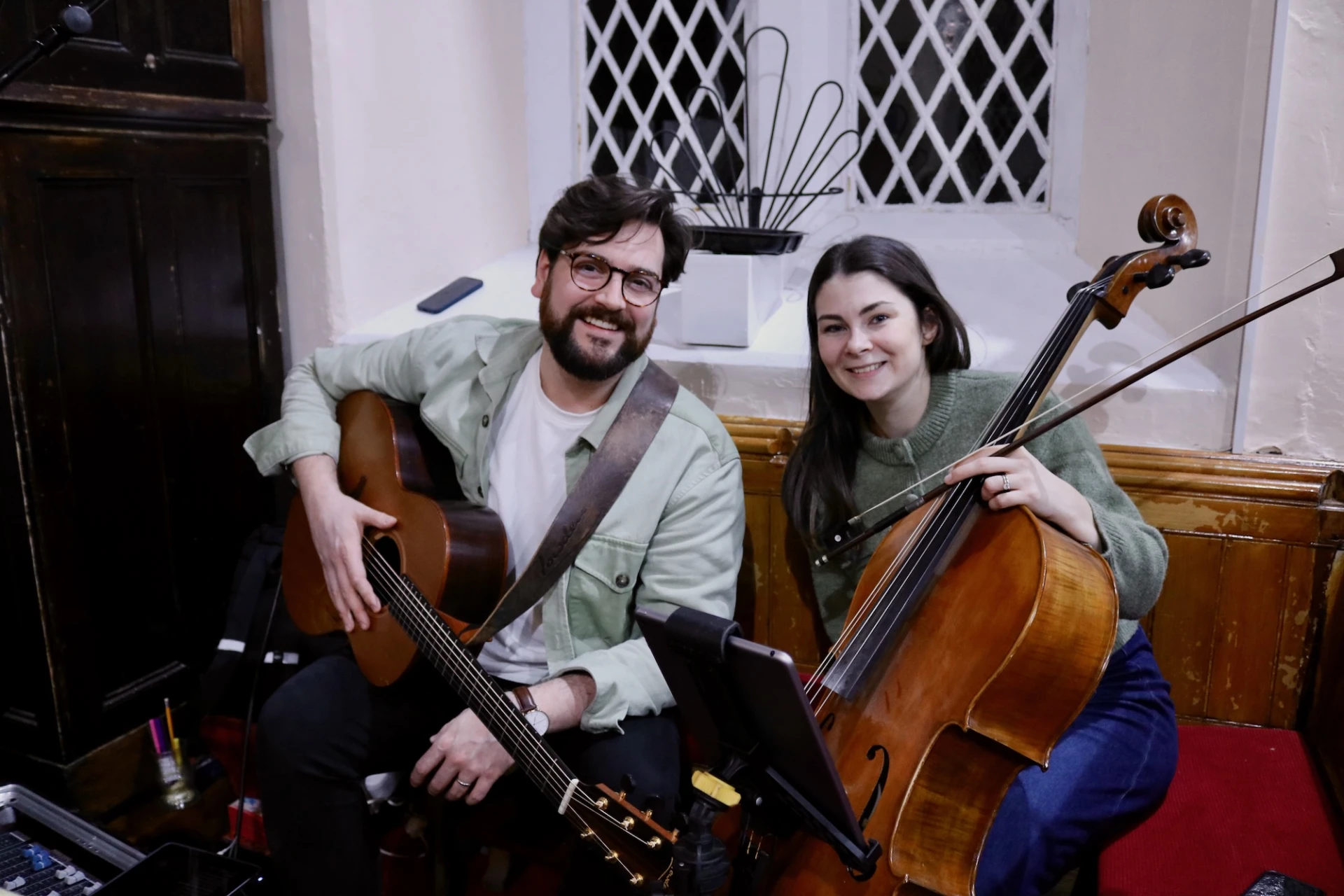 Musicians Sam and Catherine