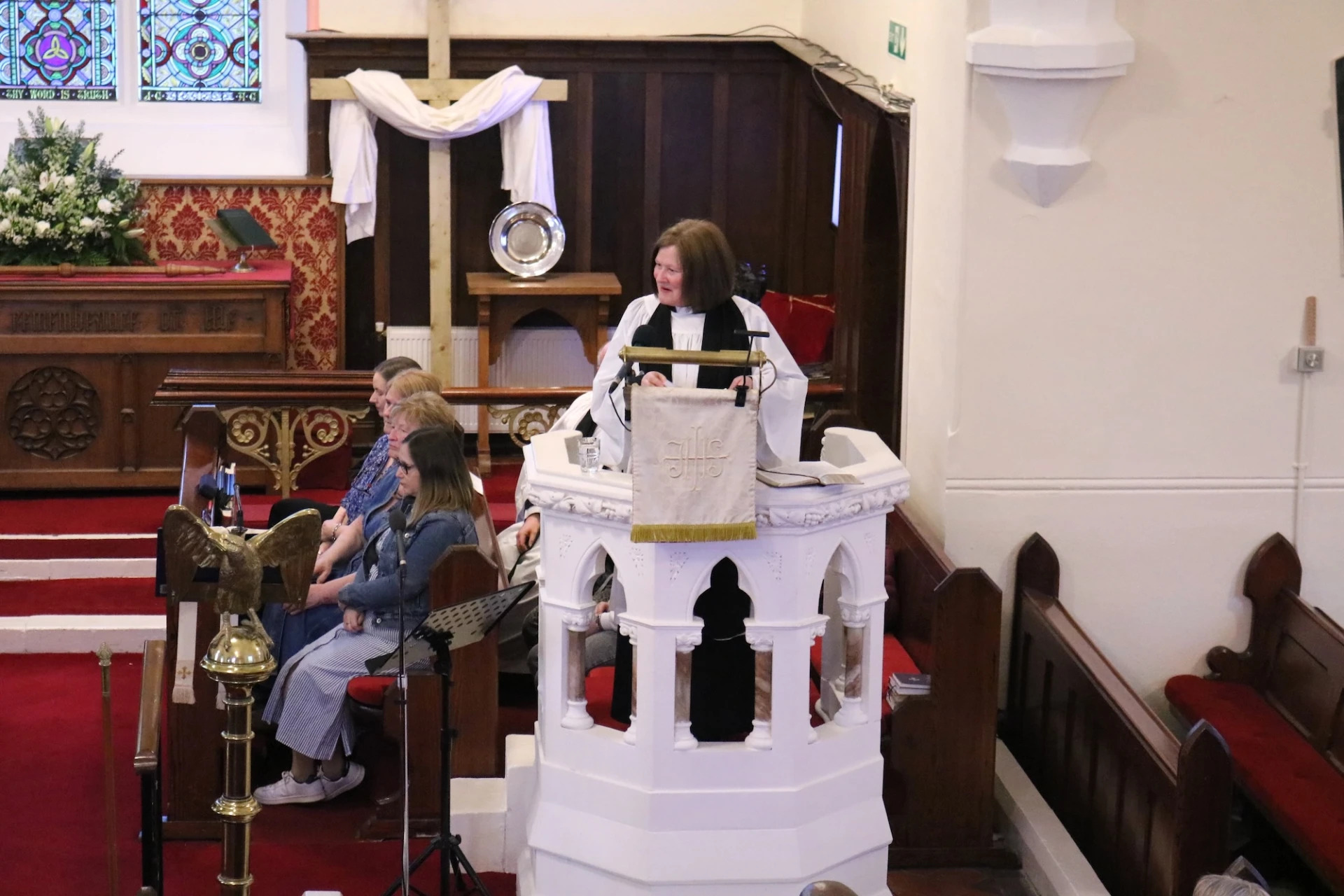 Revd Karen Salmon gives the address