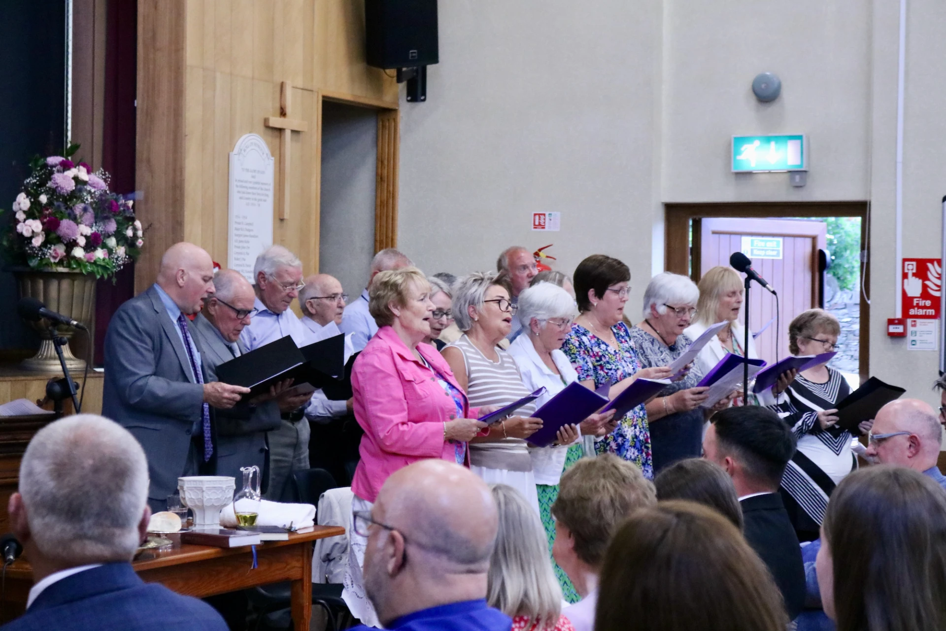 The choir sing the blessing